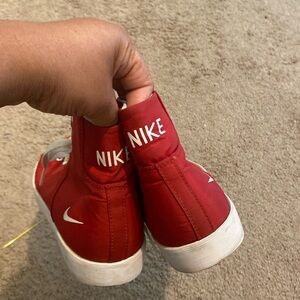 Women’s Nike Hightop tennis